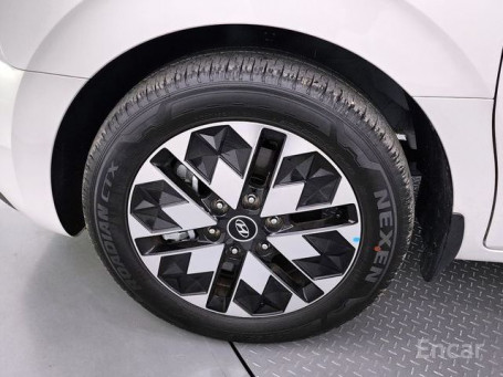 Hyundai Staria Lounge