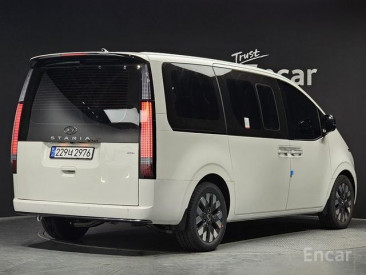 Hyundai Staria Lounge