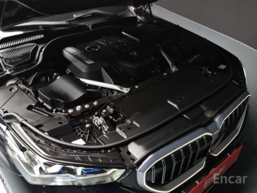 BMW - 5 series (G60) 520i M Sport