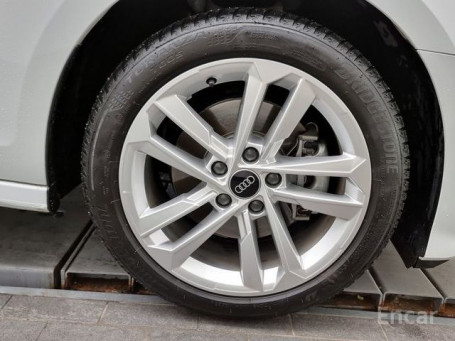 Audi - A3 (8Y) 40 TFSI