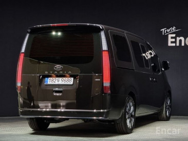 Hyundai Staria Lounge