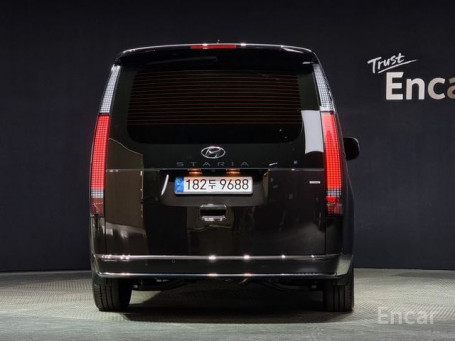 Hyundai Staria Lounge