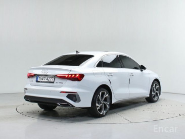 Audi - A3 (8Y) 40 TFSI Premium