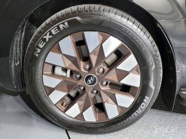 Hyundai Staria Lounge