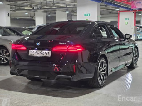 BMW - 5 series (G60) 523d M Sport