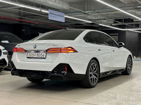 BMW - 5 series (G60) 523 d xDrive M Sport