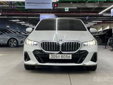 BMW - 5 series (G60) 523 d xDrive M Sport