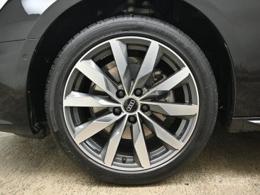 Audi - A4 (B9) 40 TFSI Premium