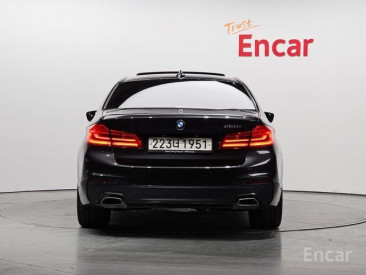 BMW - 5 series (G30) 520i M Sport