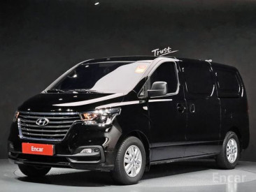 Hyundai Grand Starex Van