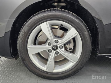 Audi - A4 (B9) 40 TFSI