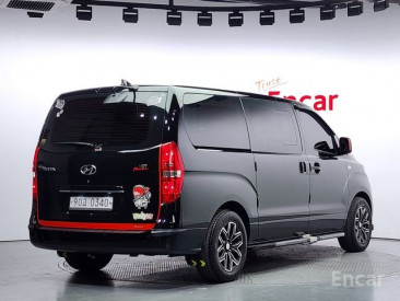 Hyundai Grand Starex Van
