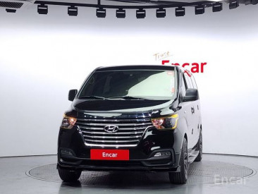 Hyundai Grand Starex Van