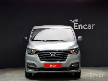 Hyundai Grand Starex Van