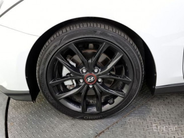 Hyundai Veloster (JS)