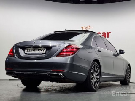 Mercedes- S-Class W222 S560L 4MATIC
