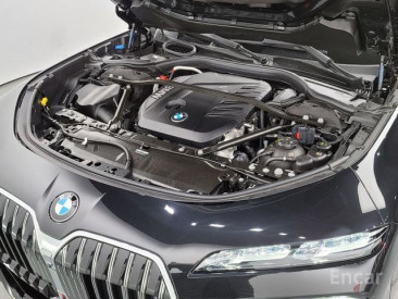 BMW - 7 series (G70) 740d xDrive M Sport