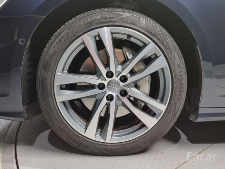 Audi - A6 (C8) 45 TDI Quattro Premium