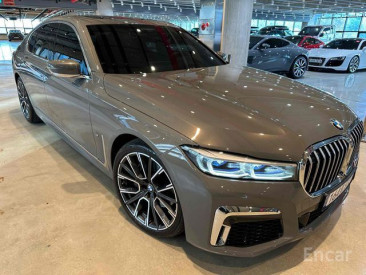 BMW - 7 series (G11) 740i M Sport