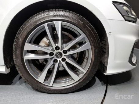 Audi - A6 (C8) 40 TDI Premium