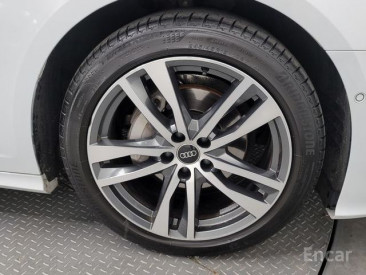 Audi - A6 (C8) 40 TDI Quattro Premium