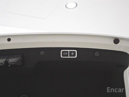 Hyundai Grandeur (GN7)