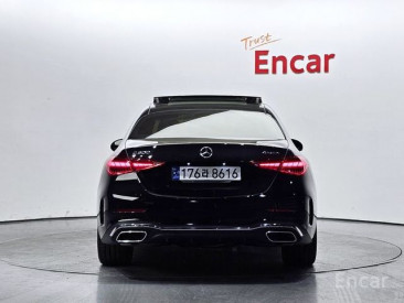 Mercedes - C-Class W206 C300 4MATIC AMG Line
