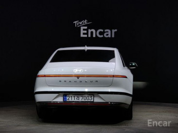 Hyundai Grandeur (GN7)