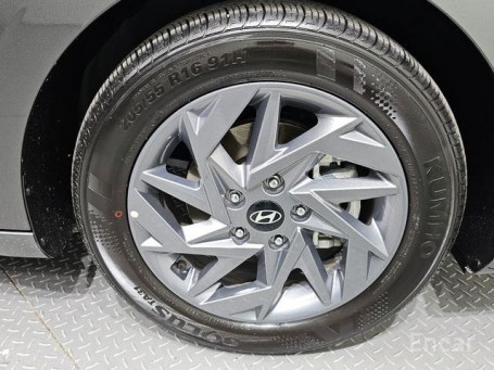 Hyundai Avante (CN7)