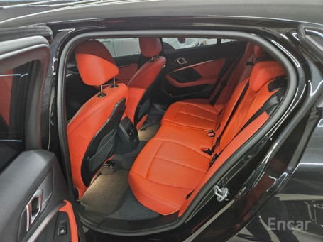 BMW - 1 series (F40) 120i M Sport