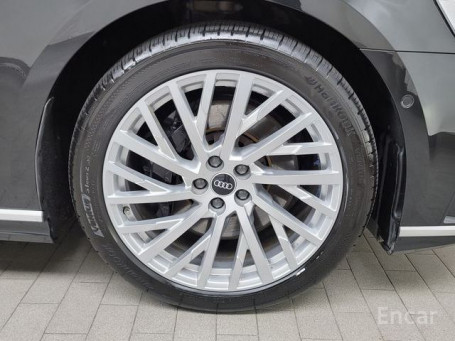 Audi - A8 (D5) 55 TFSI Quattro LWB
