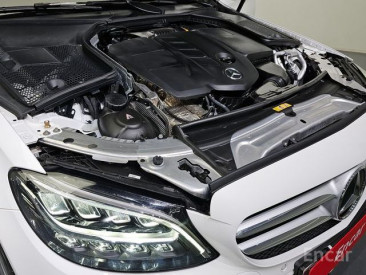 Mercedes - C-Class W205 C220d 4MATIC