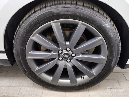 Land Rover - Range Rover Velar 3,0 D300 R Dynamic HSE