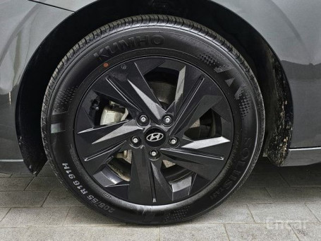 Hyundai Avante (CN7) Hybrid