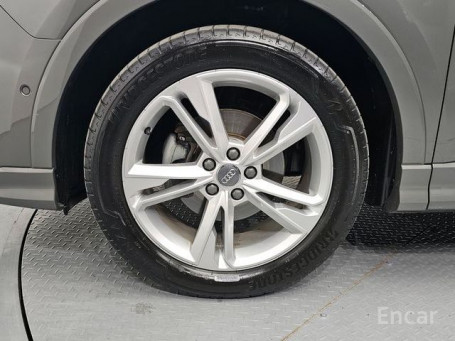 Audi - Q3 (F3) 35 TDI Premium Sportpack