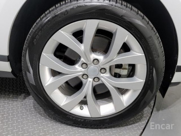 Land Rover - Range Rover Evoque P250SE