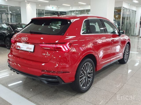 Audi - Q3 (F3) 35 TDI Premium