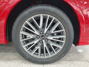 Audi - Q3 (F3) 35 TDI Premium