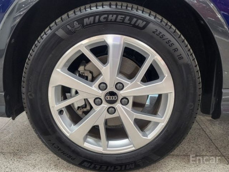 Audi - Q3 (F3) 35 TDI Sportpack