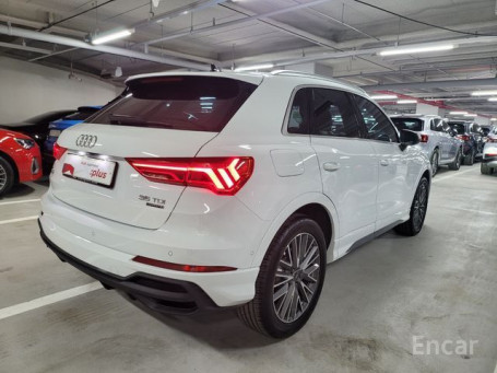 Audi - Q3 (F3) 35 TDI Quattro Premium