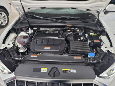 Audi - Q3 (F3) 35 TDI Quattro Premium