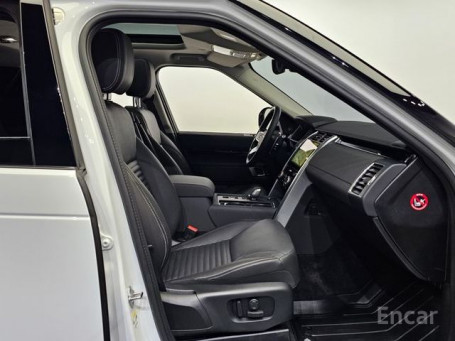 Land Rover - Disccovery 5 D250 S