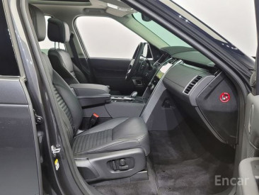 Land Rover - Disccovery 5 D250 SE