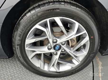 Hyundai Sonata (DN8)