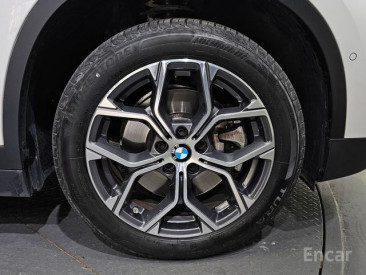 BMW - X1 (F48) xDrive xLine