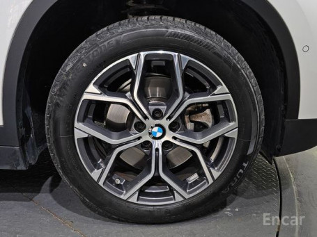 BMW - X1 (F48) xDrive xLine