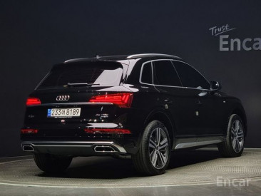 Audi - Q5 (FY) 45 TFSI Quattro Premium