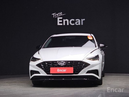 Hyundai Sonata (DN8)