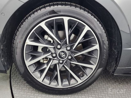 Hyundai Sonata (DN8)