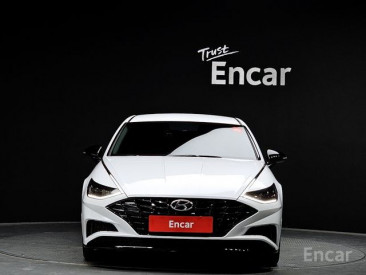 Hyundai Sonata (DN8)